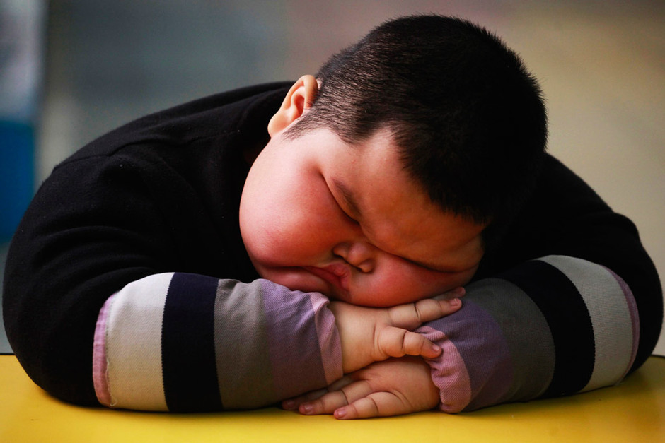 xiao-hao-chinese-4-year-old-fatty-boy-62kg-01-napping.jpg